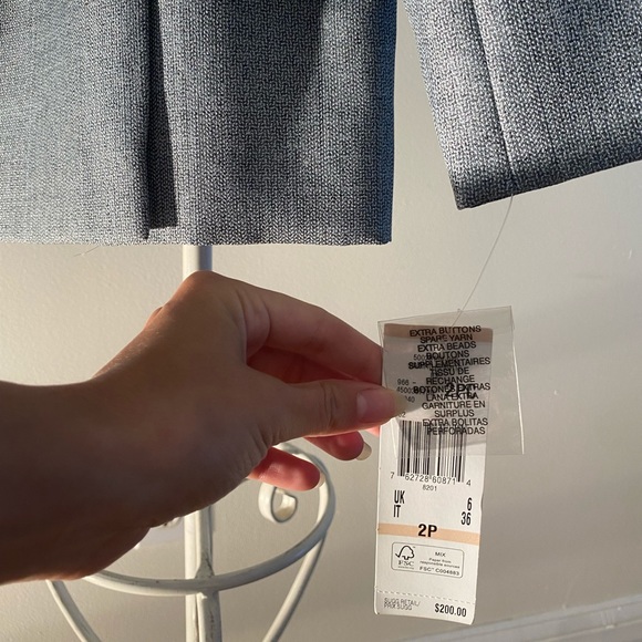 Evan Picone Suit with skirt - Picture 3 of 6